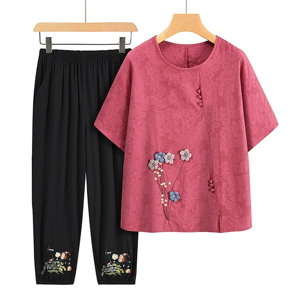CLOISE Pj Sets for Women Two Piece Cozy Half Sleeve Sleepwear Tees and Comfy Capri Pants Pjs Sets Comfort Embroidery Print Cute Night Clothes