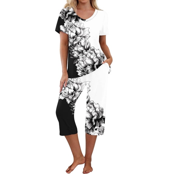 CLOISE Sleepwear for Women Set Two-Piece Comfort Short Sleeve Sleepwear Tops and Comfortable Capri Pants with Pockets Loungewear Sets Soft Graphic Trendy Nightwear
