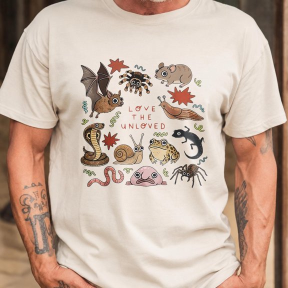 CLOTEX Love The Unloved Creature Graphic Tee, Weird Wildlife Circle Doodle Print Top, Gothic Fall Bug Amphibian Casual Shirt, Odd Animal Lover Wear, Ivory S
