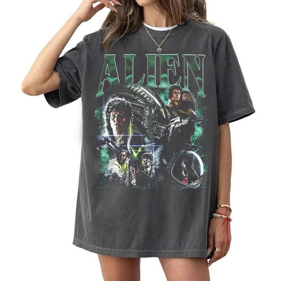 CLOTEX Retro Alien 1979 T-Shirt, Alien Movie Comfort Colors Shirt, Alien Retro Graphic Tee, Alien Movie Vintage T-Shirt, Black S