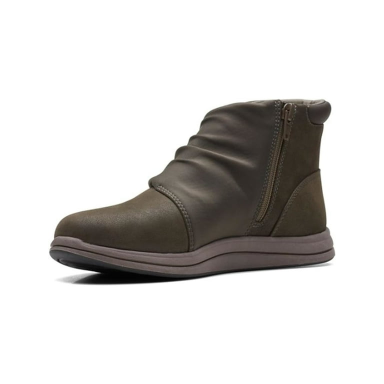 Clarks trace dusk hotsell