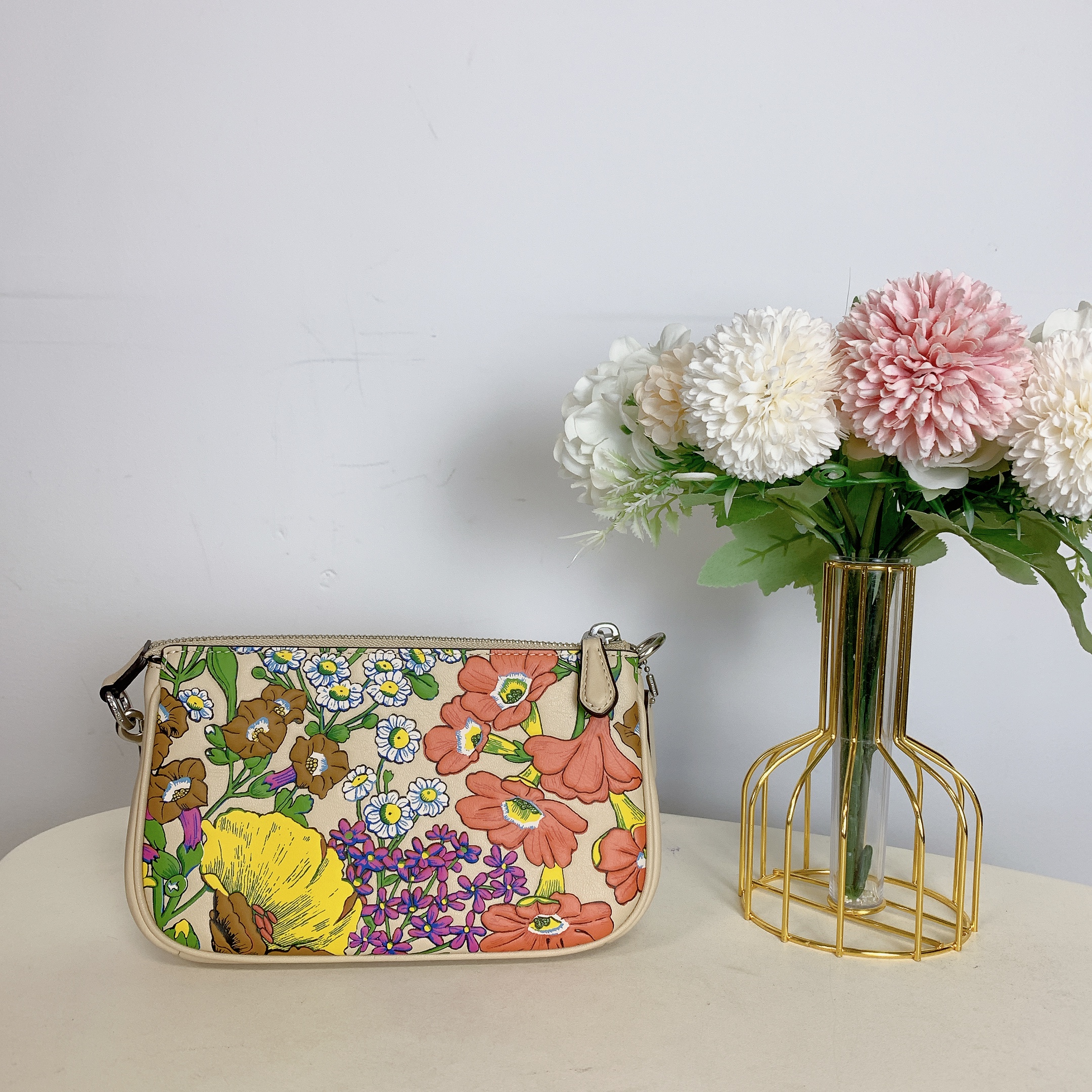 Coach SIGNATURE C BUCKLE VICTORIAN FLORAL PRINT S L Amazon.com: COACH 38 mm CTS Reversible Resin Inlay C Buckle  main image 2