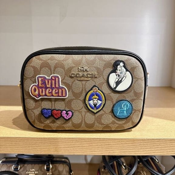COACH Women's Jamie Camera Bag (Signature Canvas - Patches - Villains Motif - Khaki Multi)