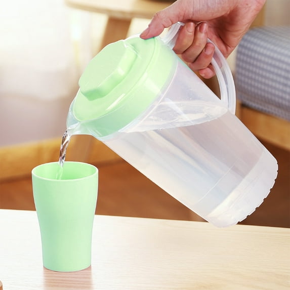 COM1950s Plastic Water Pitcher with Lid and Spout,Large Capacity 2 Liter Cold Drink Dispenser for Iced Tea,Lemonade,and Beverages,Wide Mouth Design for Easy Filling and Cleaning,9X5X4 Inches
