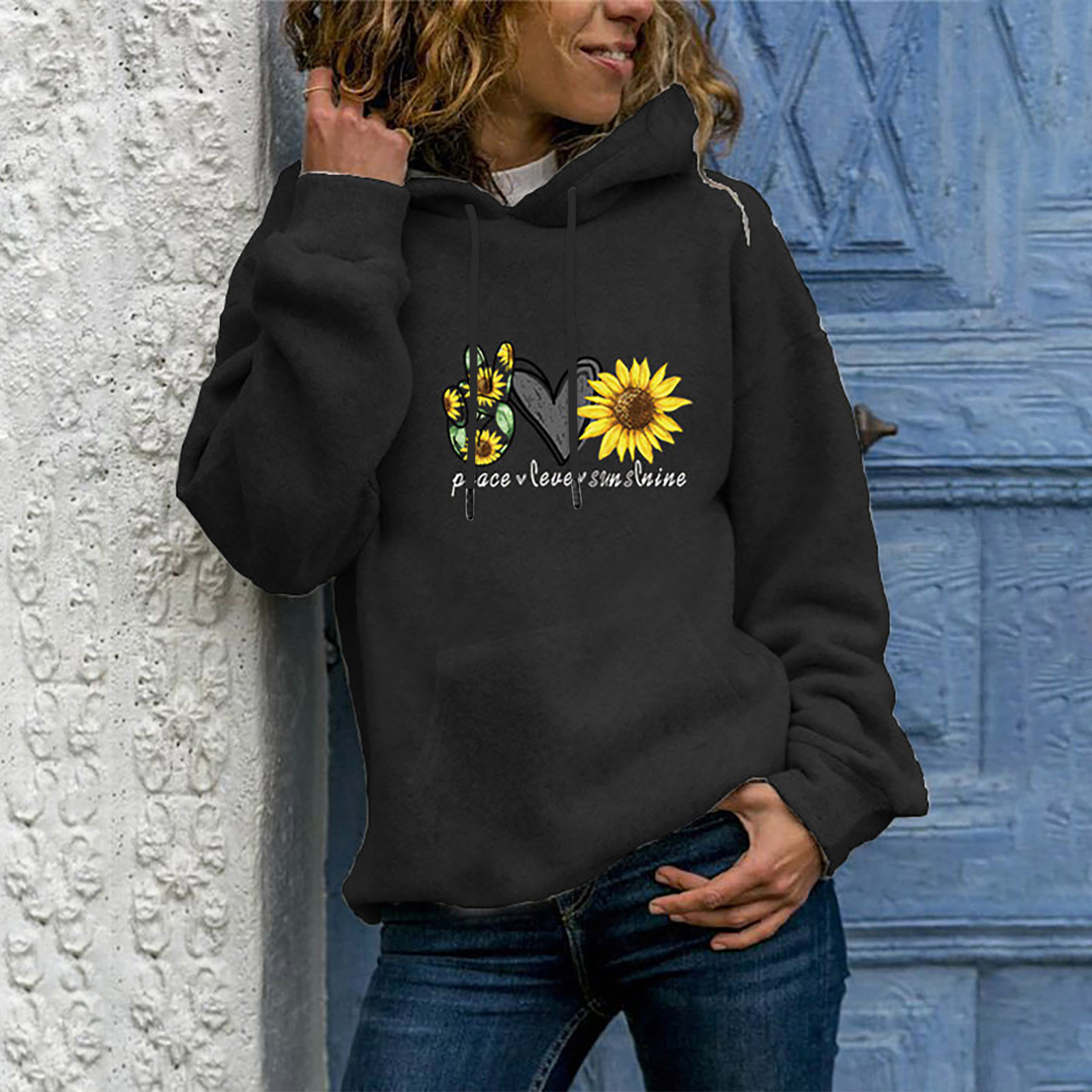 COMOREBI Sweatshirts for Women Casual Long Sleeve Tops Ladies Print