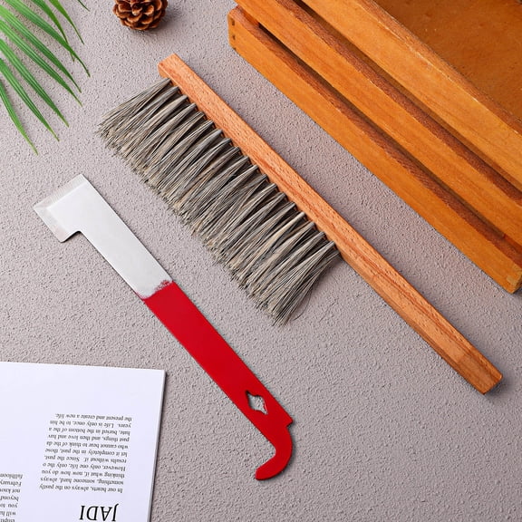 COMPUKAS 1Set Bee Hive Tool Set with Assorted Color Wooden Brush and Strong Metal Hook