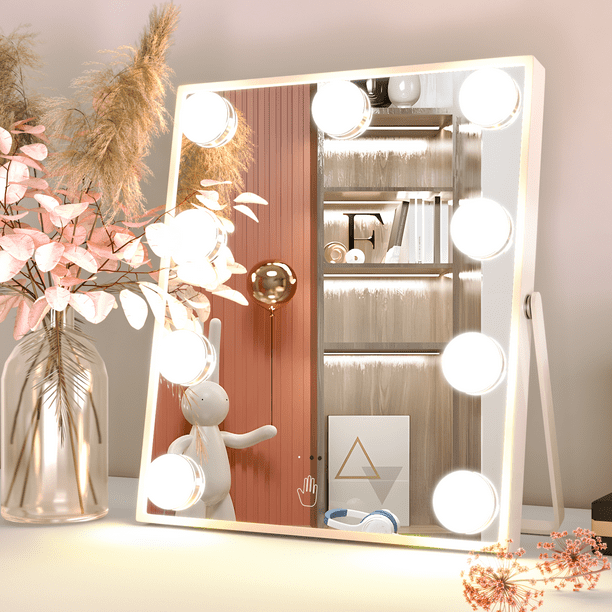 Little vanity mirror with lights on sale