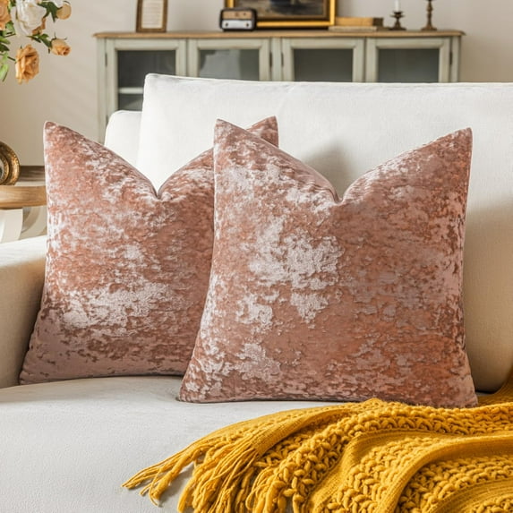 COOKCOK Set of 2 Pink Decorative Velvet Throw Pillow Covers 18x18 Inches, Soft Neutral Accent Pillow Cases with Vintage Textured Farmhouse Couch Cushion Covers for Luxurious Home Decor