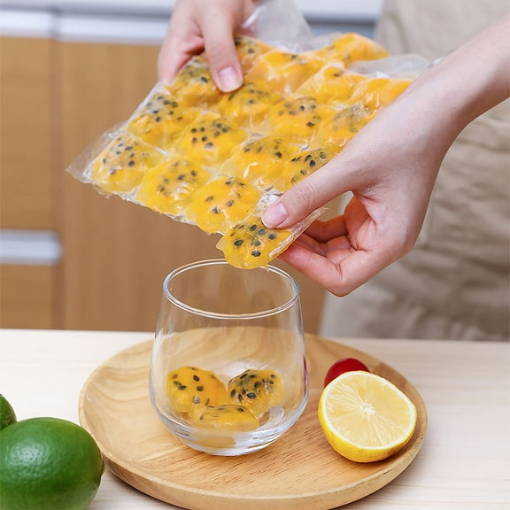 COOPHYA 20Pcs Ice Cube Bags for Freezing Self-sealing Odor Prevention M Size for Drinking Tools and Travel