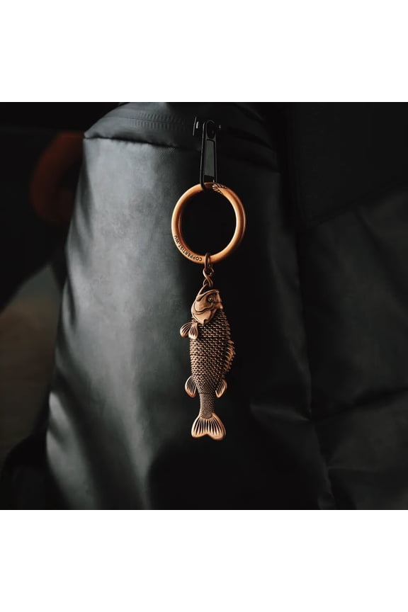 Brass Bass Fidget Keychain with Key Ring, Rotating Fish Key Ring Pendant, Moving Metal EDC Keychain