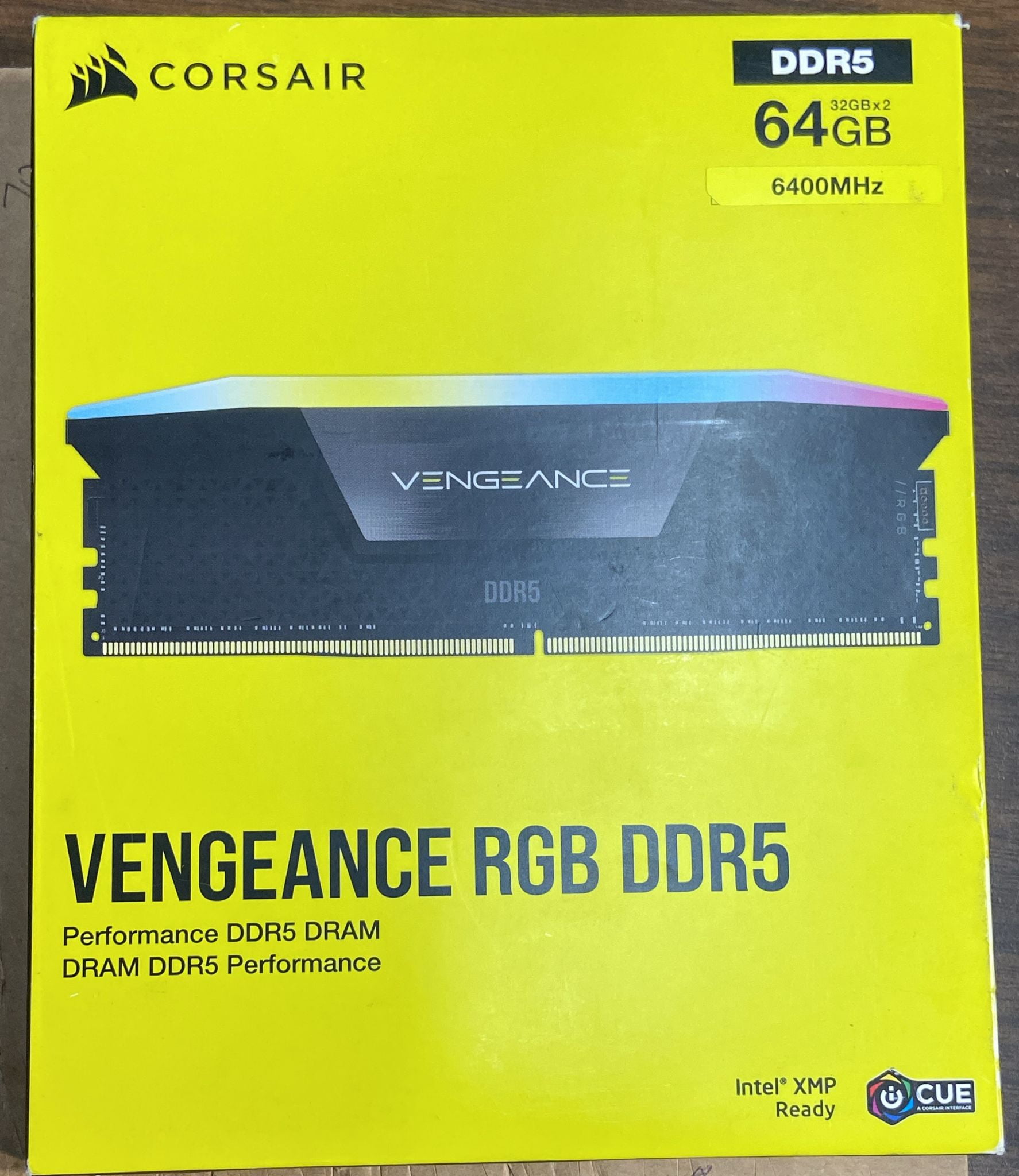 CORSAIR - VENGEANCE RGB 64GB (2x32GB) DDR5 6400MHz
