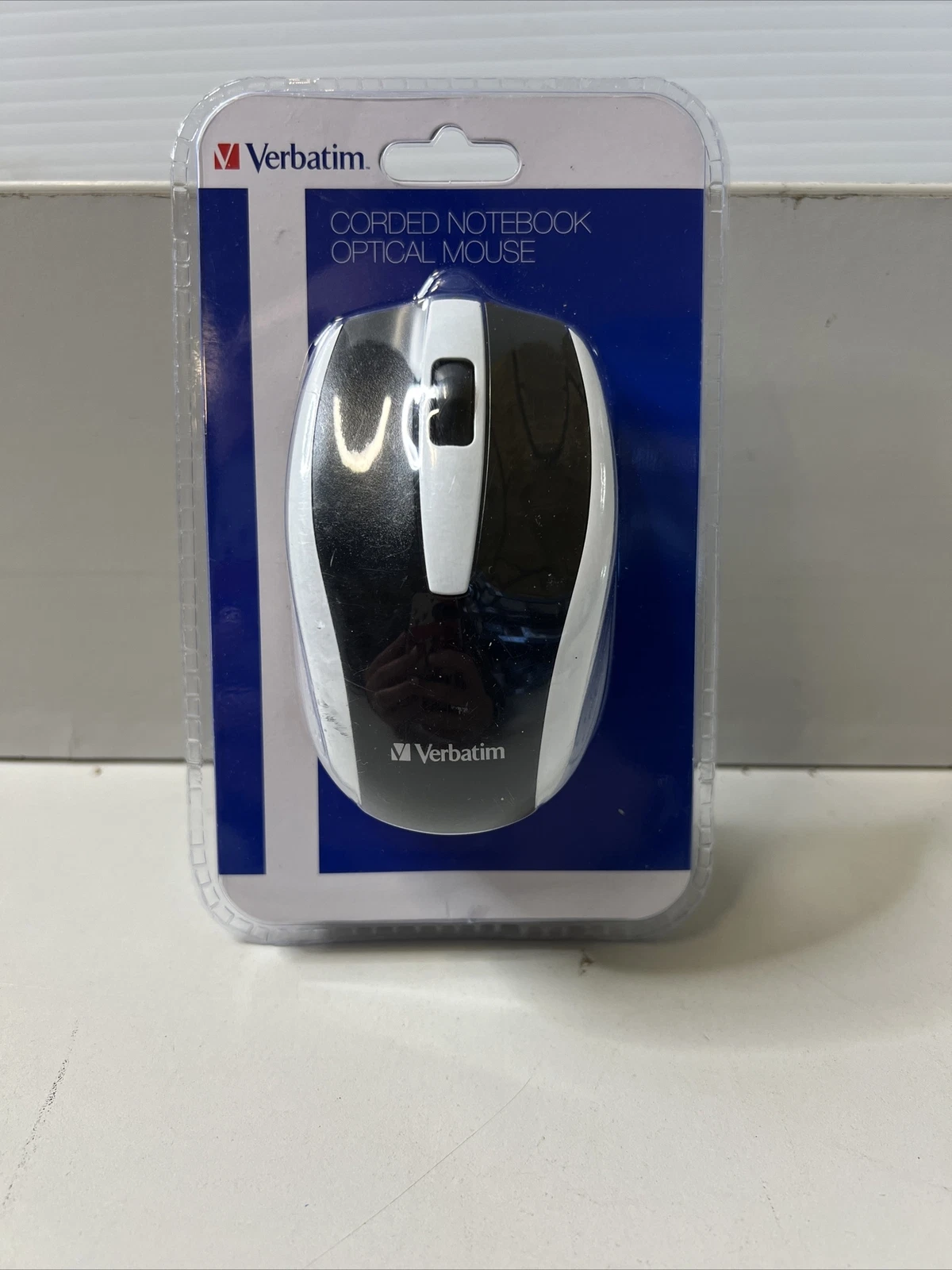 CRESTIN- Verbatim Corded Notebook Optical Mouse Ver99740