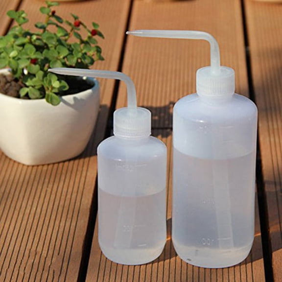 CRILSTYLEO 2Pack Squeeze Watering Bottle with Plastic Bend Mouth for Precise Plant Watering