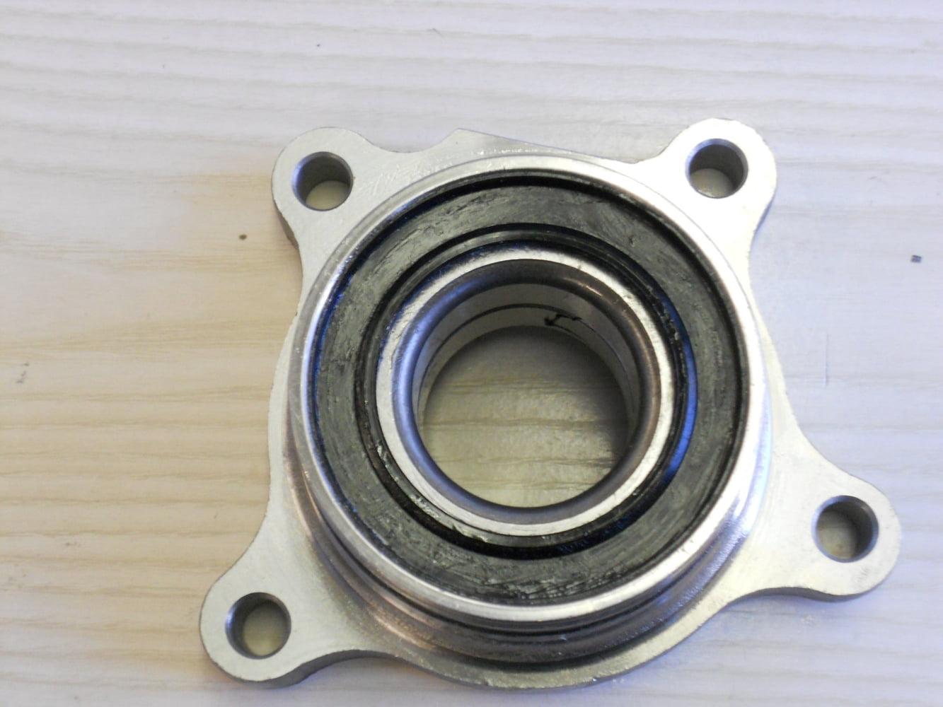 CRS NT512227 Wheel Bearing and Hub Assembly