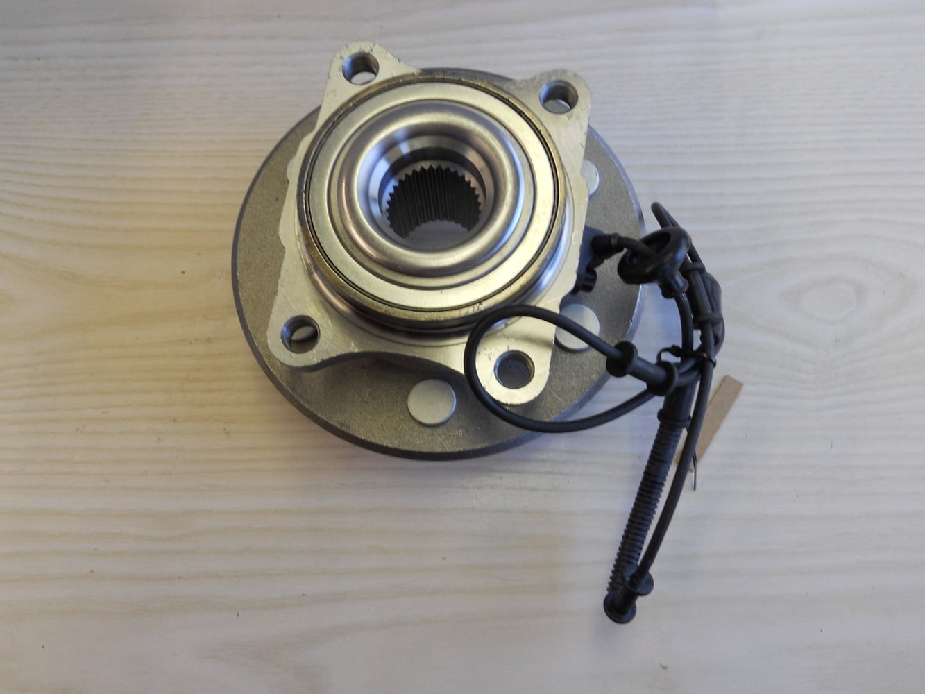 CRS NT541001 Wheel Bearing and Hub Assembly