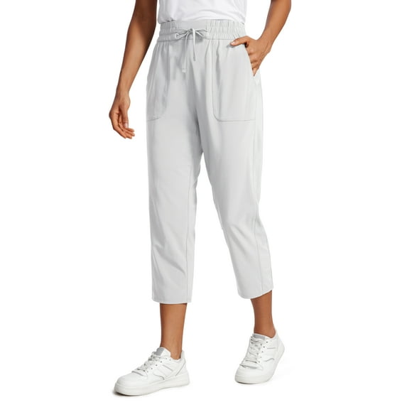 CRZ YOGA Women's 23 Inches Lightweight Capri Pants with Pockets Quick Dry Casual Athletic
