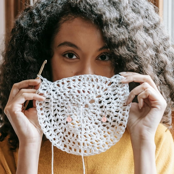 CTIRCHIU 30Pcs Numbered Stitch Markers for Crocheting Assorted Color Count Rows for Craft Enthusiasts