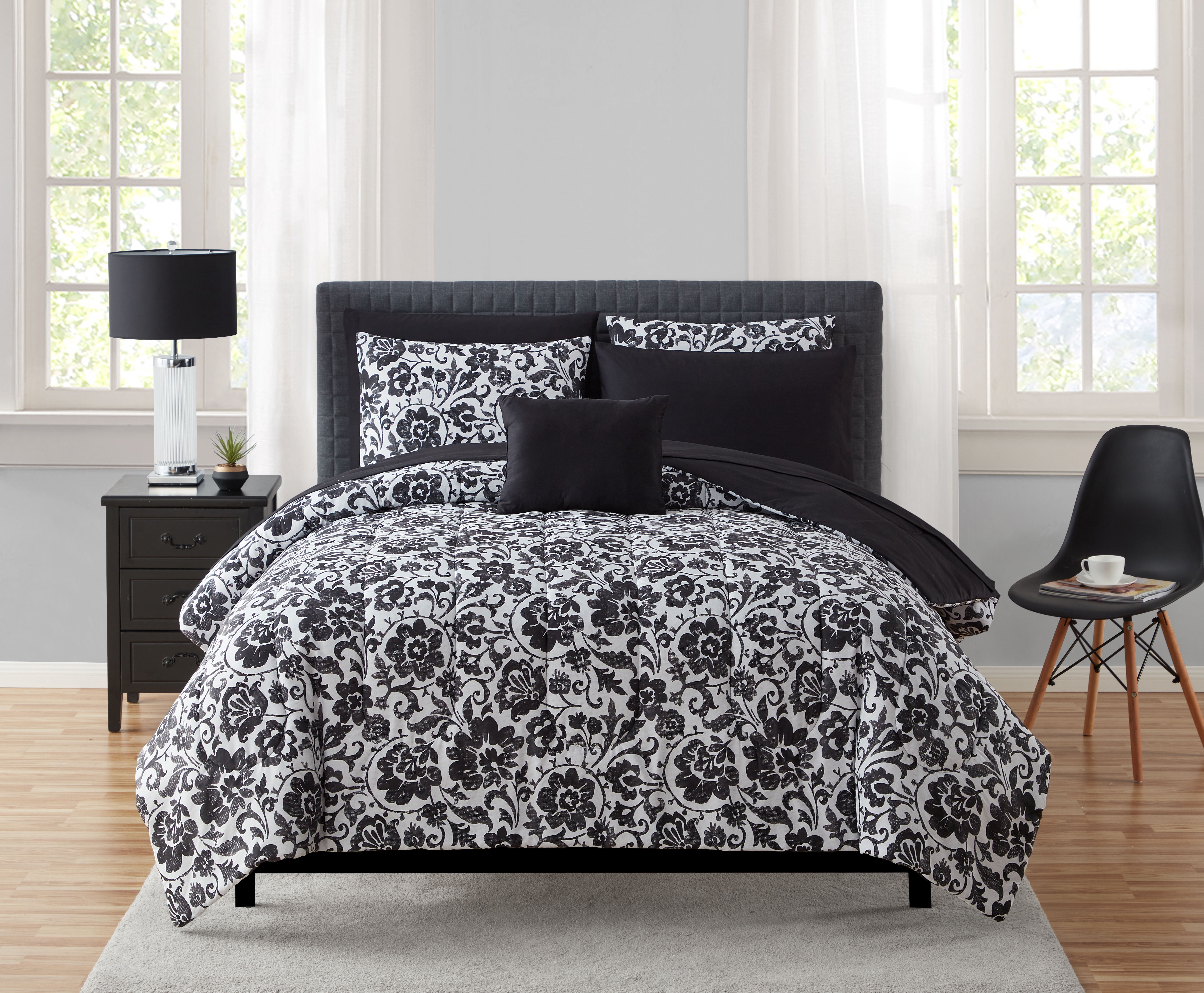 CURATED COLLECTION 12-Piece Bed in a Bag Black & White Floral, King