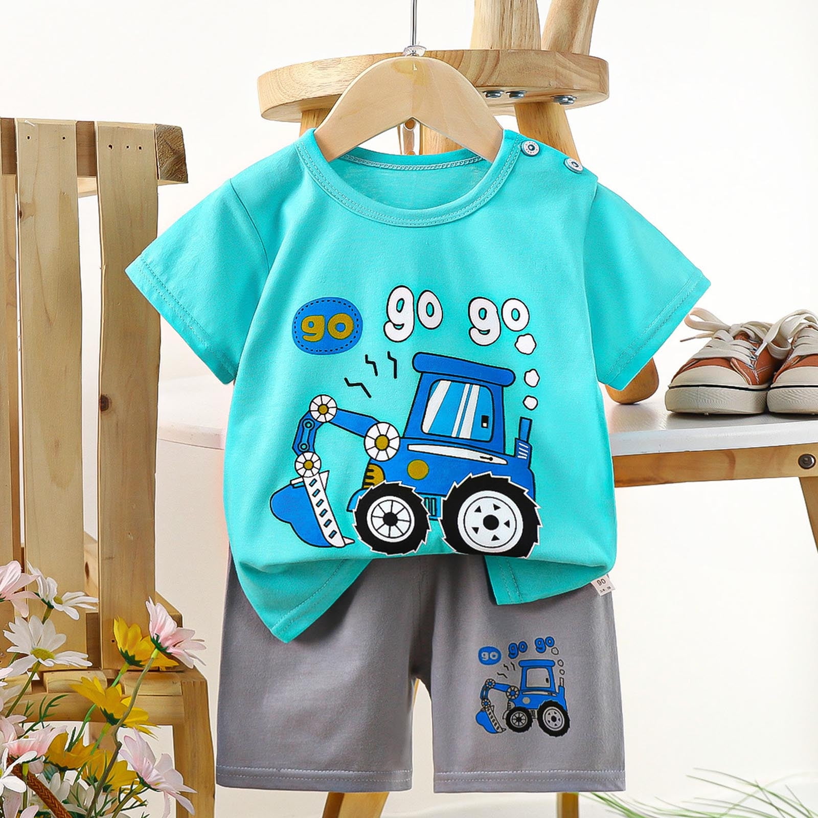 Floerns Boys' 2-Piece Outfit - Number Print T-Shirt & Striped Track Shorts Set - View #7