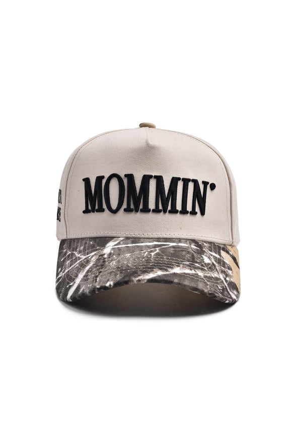 Mommin Trucker Hat for Women, New Mom Gifts for Wife, Mothers Day Birthday Gifts from Daughter Son Husband, 3D Embroidered Mom Baseball Cap, Adjustable Vintage Two Tone Mama Hat for Casual