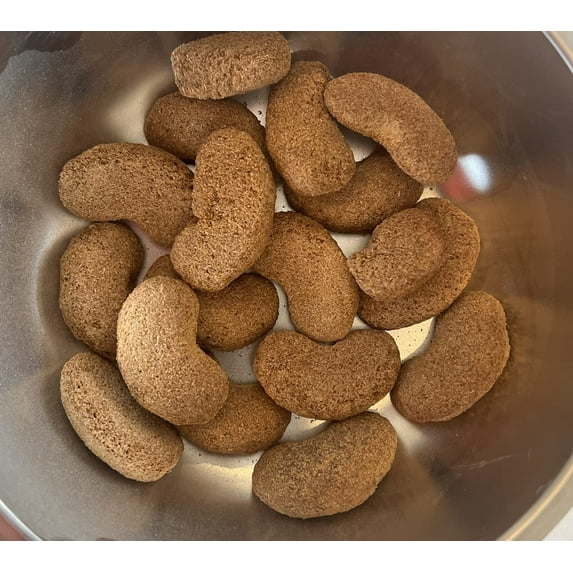 CZ Grain Apple and Oats Delight Chips - Animals Go Wild for These Tasty Treats - Goat, Horses, Cattles, Pigs, Alpaca Treats (10 Pounds)