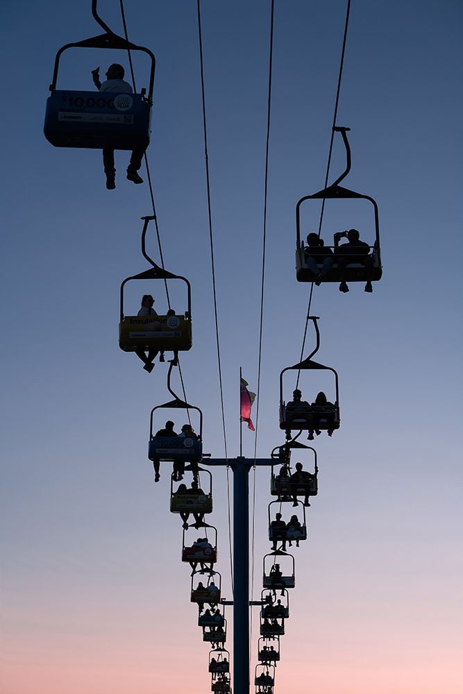 Cable Cars Toward The Dusk Poster Print - Li Jian (15 x 24) - Walmart.com