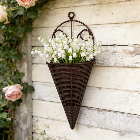 Cadancy Wall Hanging Planter Basket for Indoor Outdoor Plants Vertical Carrot Shaped Garden Decor Woven Flower Pot Holder Rattan Container Ferns Succulents Herbs Porch Balcony Patio Organizer