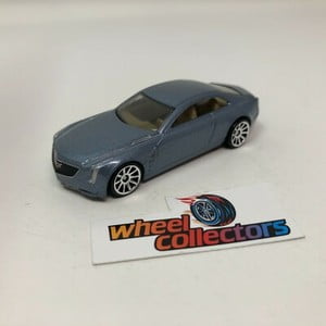 Cadillac Elmiraj * 1:64 Scale Diecast Model Diorama * F2105