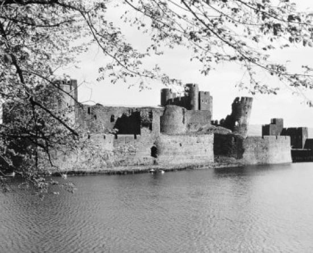 Caerphilly Castle Wales Canvas Art - (18 x 24)