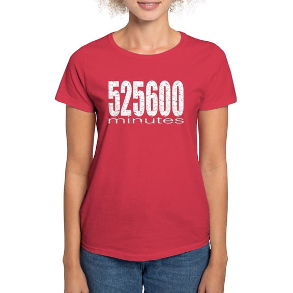 CafePress - 525600 Minutes Women's Dark T Shirt - Women's Traditional Fit Dark T-Shirt