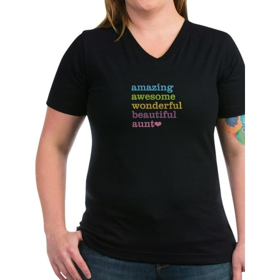 CafePress - Amazing Aunt Women's V Neck Dark T Shirt - Women's V-Neck Dark T-Shirt