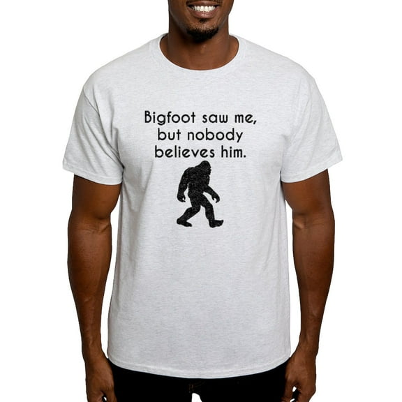 CafePress - Bigfoot Saw Me (Distressed) T Shirt - Men's Classic Graphic T-Shirt
