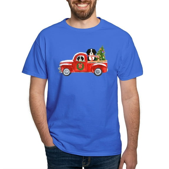 CafePress - Christmas Berner Red Truck T Shirt - Men's Classic Graphic Cotton T-Shirt