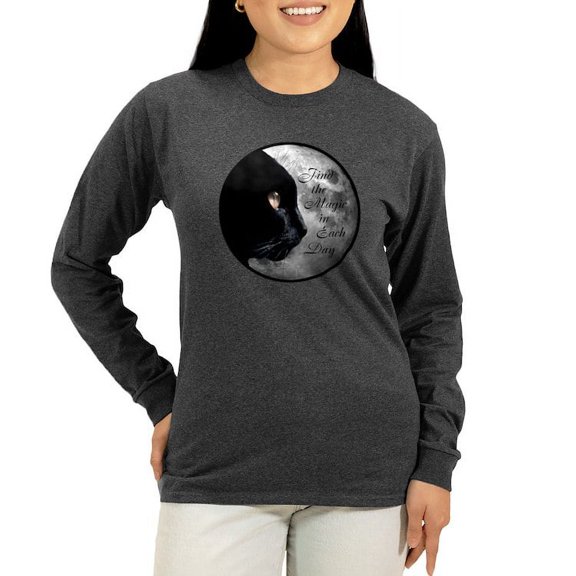 CafePress - Find The Magic Long Sleeve T Shirt - Women's Long Sleeve Graphic Tee Casual Fit