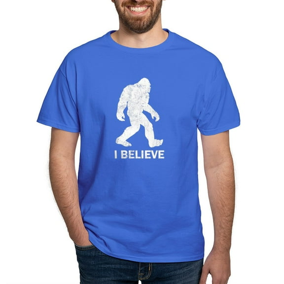 CafePress - I Believe In Bigfoot T Shirt - Men's Classic Graphic Cotton T-Shirt