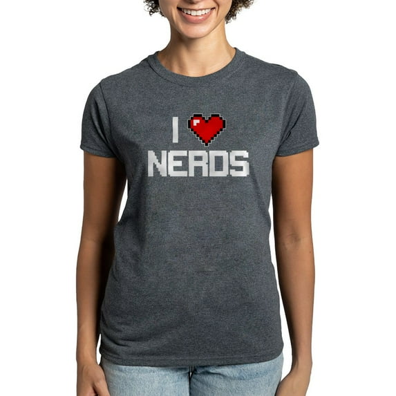 CafePress - I Heart Nerds Women's Classic T Shirt - Women's Traditional Fit Dark T-Shirt