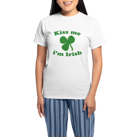 CafePress - Kiss Me Im Irish St Patricks Day Pajamas - Women's Short Sleeve Print T-Shirt and Pants Light Cotton Pajama Set