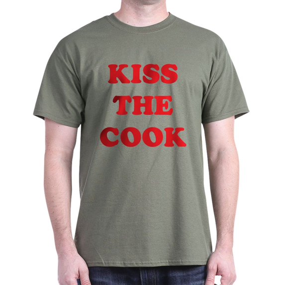 CafePress - Kiss The Cook Men's Value T Shirt - Men's Classic Graphic Cotton T-Shirt
