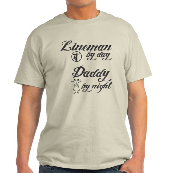 CafePress - Lineman By Day Daddy By Night T Shirt - Men's Classic Graphic T-Shirt