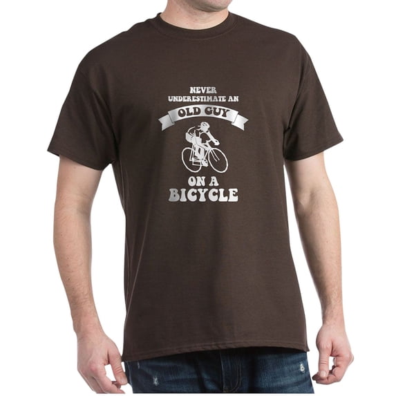 CafePress - Never Underestimate An Old Guy On A Bicycl T Shirt - Men's Classic Graphic Cotton T-Shirt