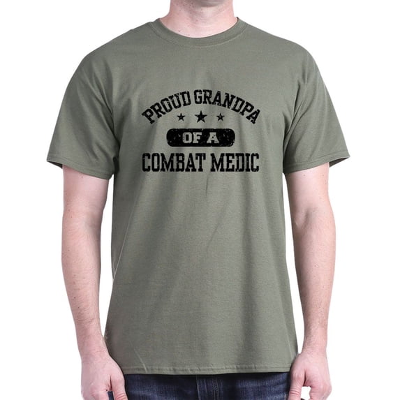 CafePress - Proud Combat Medic Grandpa Dark T Shirt - Men's Classic Graphic Cotton T-Shirt