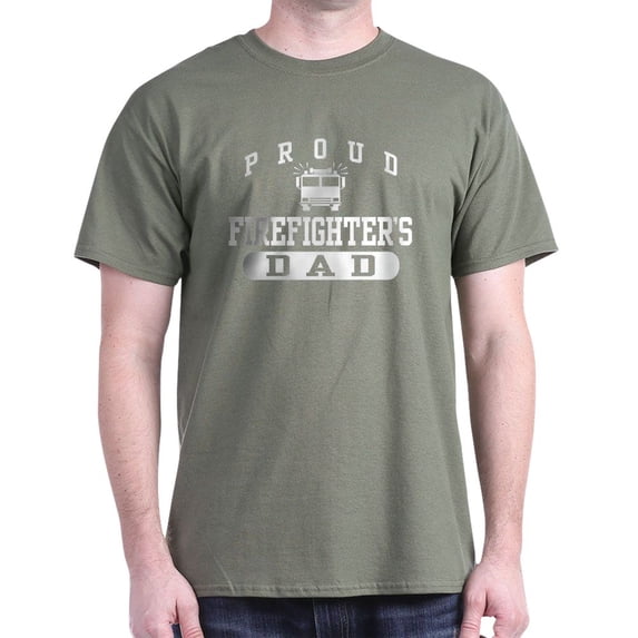 CafePress - Proud Firefighter's Dad Dark T Shirt - Men's Classic Graphic Cotton T-Shirt