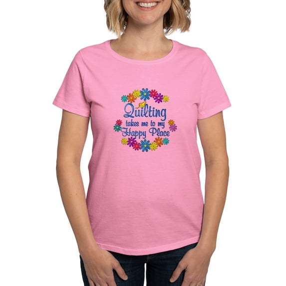 CafePress - Quilting Happy Place Women's Dark T Shirt - Women's Traditional Fit Dark T-Shirt