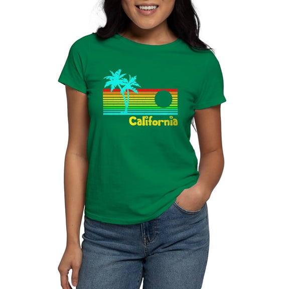 CafePress - Retro Vintage California T Shirt - Women's Traditional Fit Dark T-Shirt