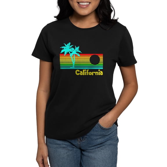 CafePress - Retro Vintage California T Shirt - Women's Traditional Fit Dark T-Shirt