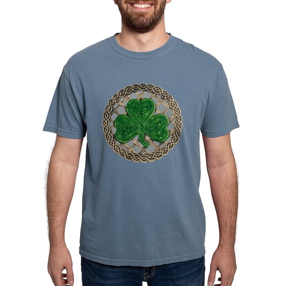 CafePress - Shamrock And Celtic Knots T Shirt - Mens Comfort Colors Shirt