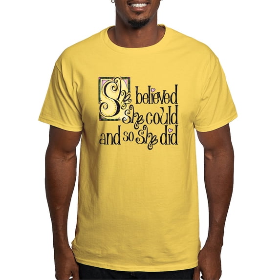CafePress - She Believed She Could T Shirt - Men's Classic Graphic T-Shirt