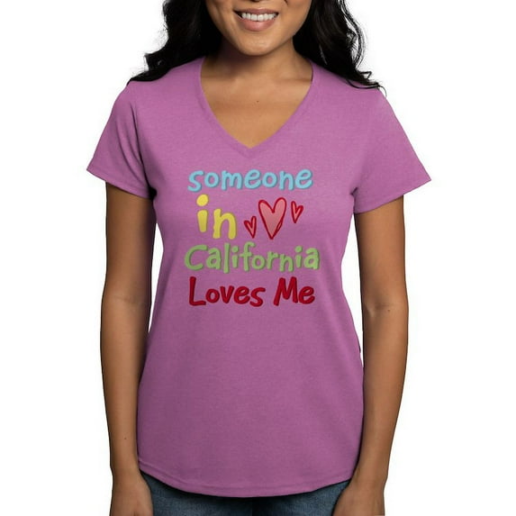 CafePress - Someone In California Loves Me Women's V Neck Dark - Women's V-Neck Dark T-Shirt