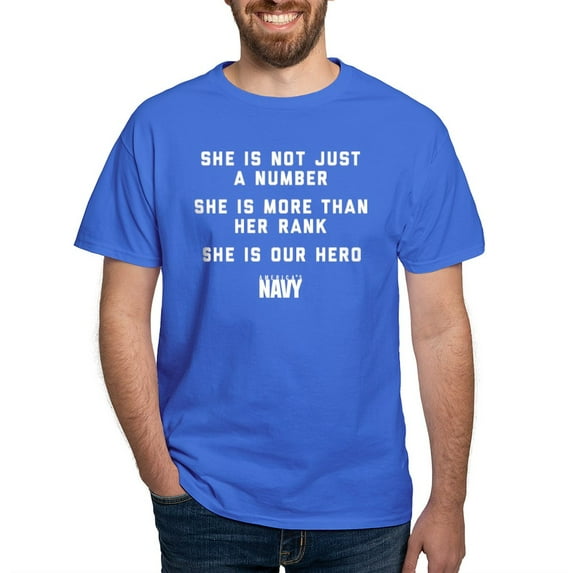 CafePress - U.S. Navy Hero Dark T Shirt - Men's Classic Graphic Cotton T-Shirt