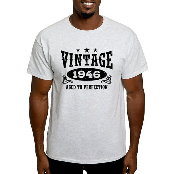 CafePress - Vintage 1946 Light T Shirt - Men's Classic Graphic T-Shirt